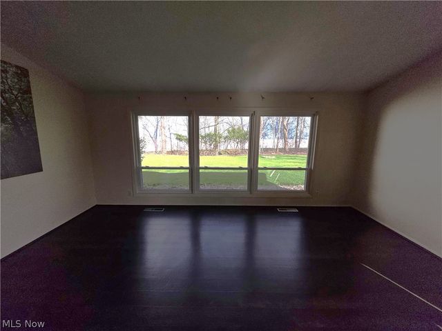 9061 Cranbrook Drive, Northfield, OH 44067