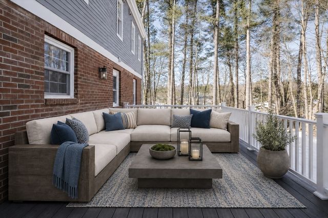 510 Common St, Walpole, MA 02081