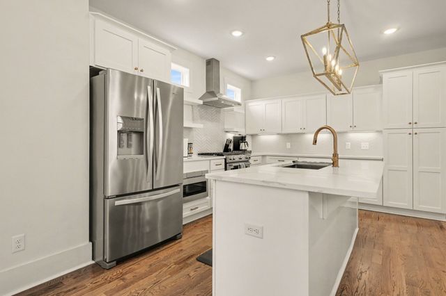 829 Watts Ln, Nashville, TN 37209