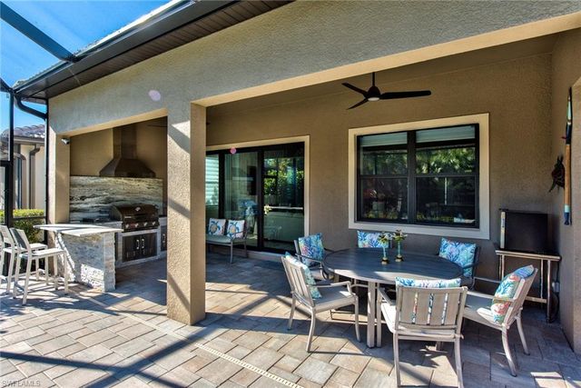 9761 Willet CT, Naples, FL 34120