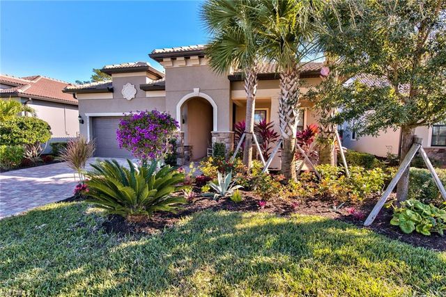 9761 Willet CT, Naples, FL 34120