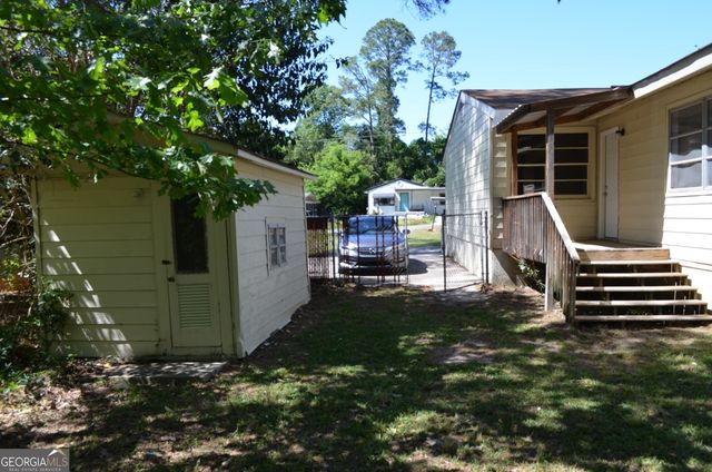 1524 Cambridge Drive, Macon, GA 31206