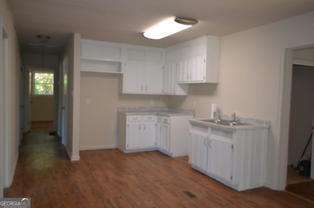 1524 Cambridge Drive, Macon, GA 31206
