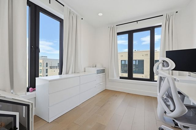 30 Penniman Rd 605, Boston, MA 02134