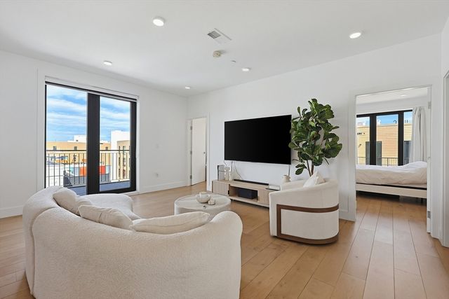 30 Penniman Rd 605, Boston, MA 02134