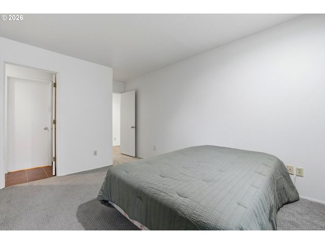 285 CERVANTES, Lake Oswego, OR 97035