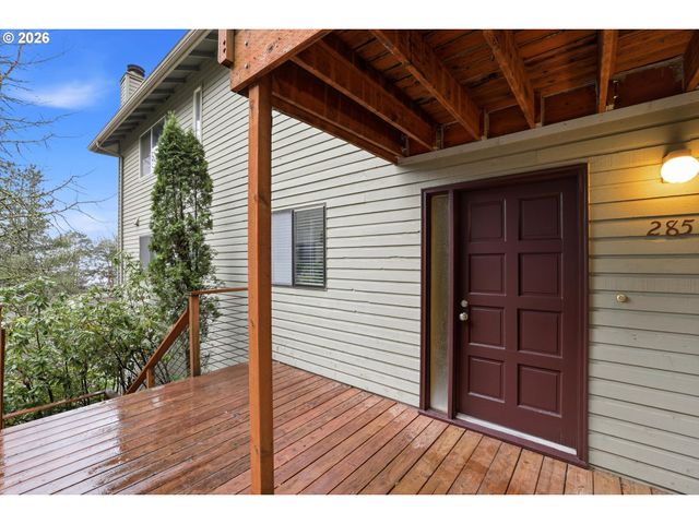 285 CERVANTES, Lake Oswego, OR 97035