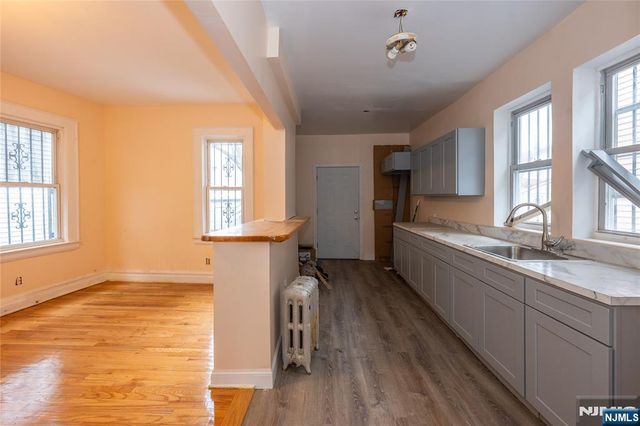 155 Augusta Street, Irvington, NJ 07111