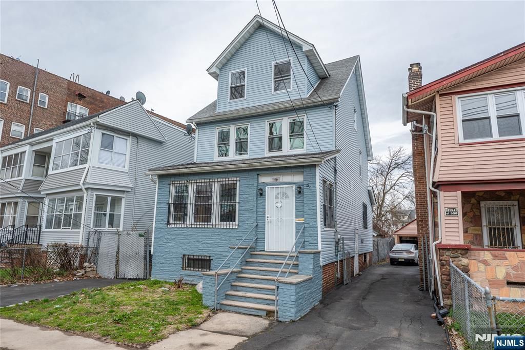 155 Augusta Street, Irvington, NJ 07111