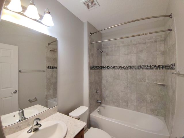 2213 WAUKEGAN DRIVE, Kissimmee, FL 34758