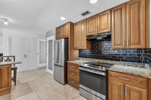 2102 WINNEBEGO TRAIL, Fern Park, FL 32730