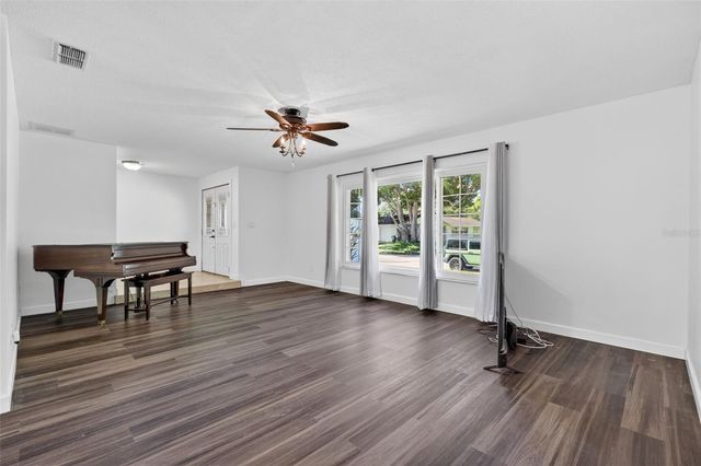 2102 WINNEBEGO TRAIL, Fern Park, FL 32730