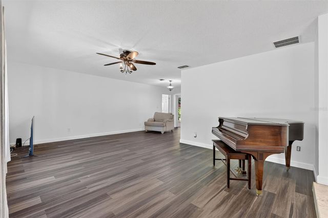 2102 WINNEBEGO TRAIL, Fern Park, FL 32730