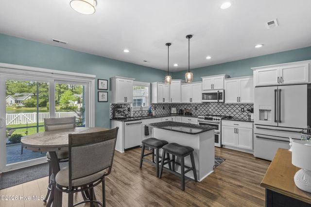 109 Sparrow Drive, New Bern, NC 28560