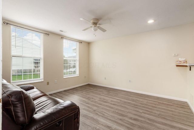 8270 Sugar Magnolia Drive, Blacklick, OH 43004