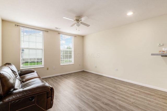 8270 Sugar Magnolia Drive, Blacklick, OH 43004