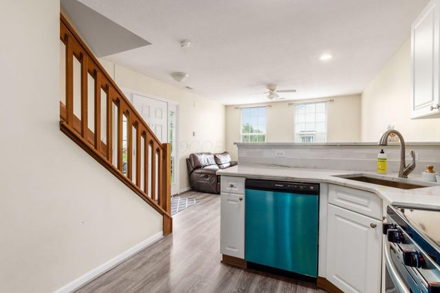 8270 Sugar Magnolia Drive, Blacklick, OH 43004