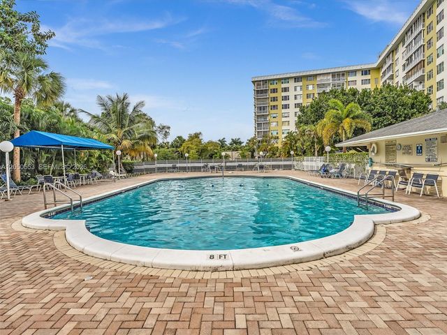 4400 Hillcrest Dr 617B, Hollywood, FL 33021