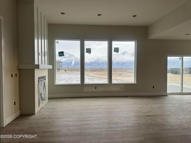 6628 E Preservation Drive, Wasilla, AK 99654