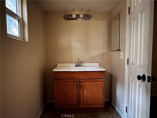 796 N Village, Crestline, CA 92325
