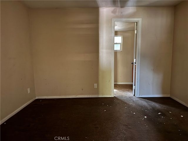 796 N Village, Crestline, CA 92325