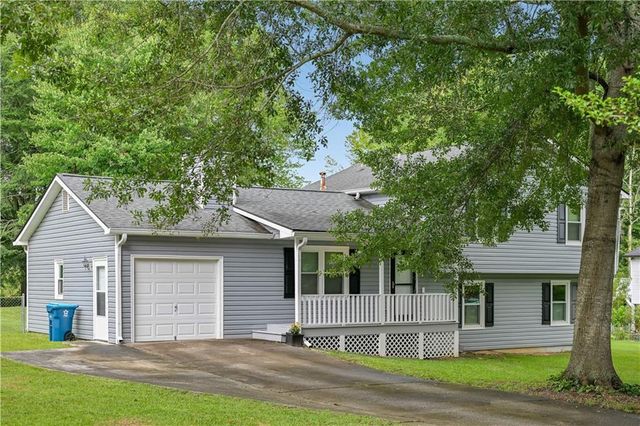 2051 Sunsweet Court, Lawrenceville, GA 30043