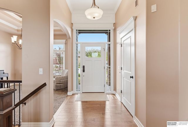 5823 S 238th Street, Elkhorn, NE 68022