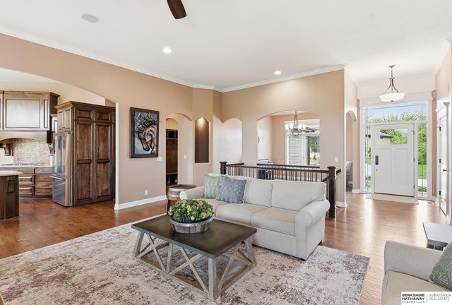 5823 S 238th Street, Elkhorn, NE 68022