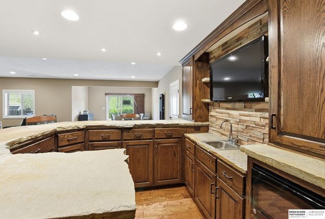 5823 S 238th Street, Elkhorn, NE 68022