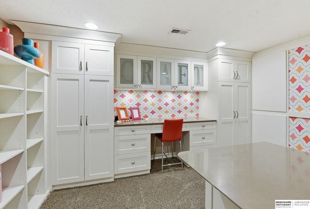 5823 S 238th Street, Elkhorn, NE 68022