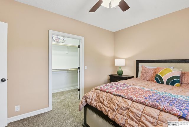 5823 S 238th Street, Elkhorn, NE 68022