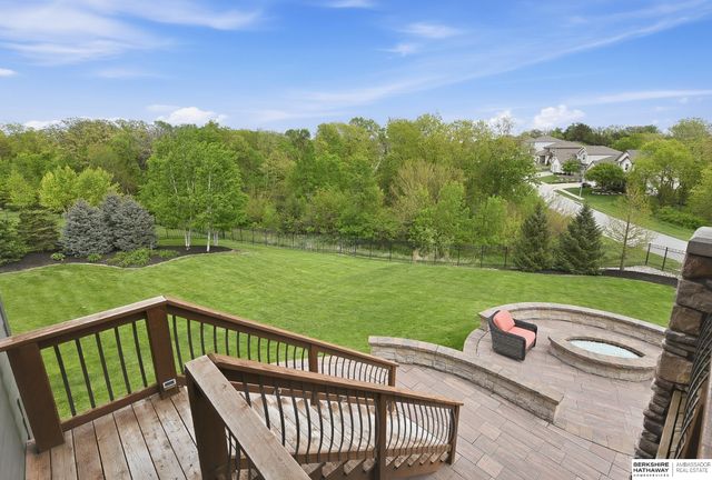 5823 S 238th Street, Elkhorn, NE 68022