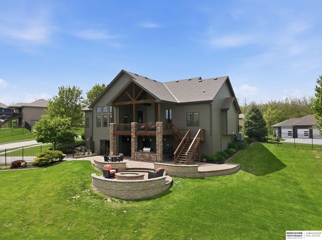 5823 S 238th Street, Elkhorn, NE 68022