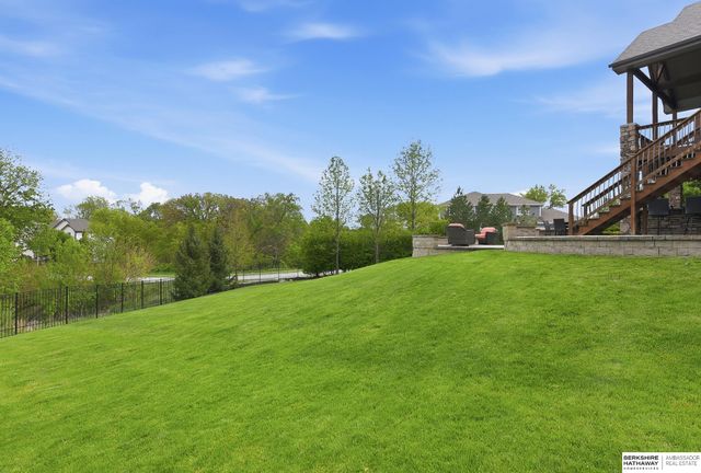 5823 S 238th Street, Elkhorn, NE 68022
