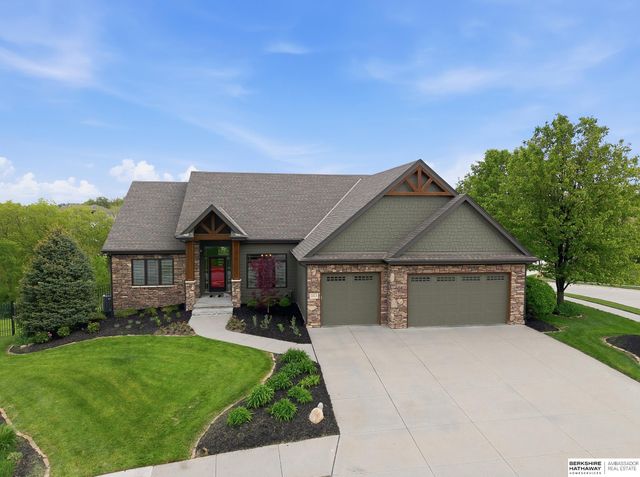 5823 S 238th Street, Elkhorn, NE 68022