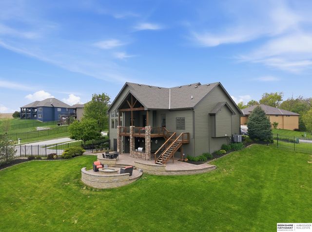 5823 S 238th Street, Elkhorn, NE 68022