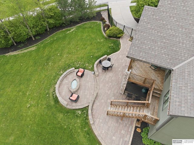5823 S 238th Street, Elkhorn, NE 68022