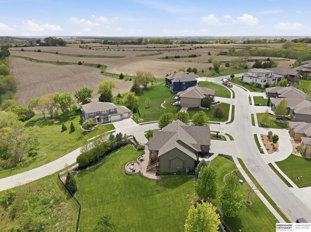 5823 S 238th Street, Elkhorn, NE 68022