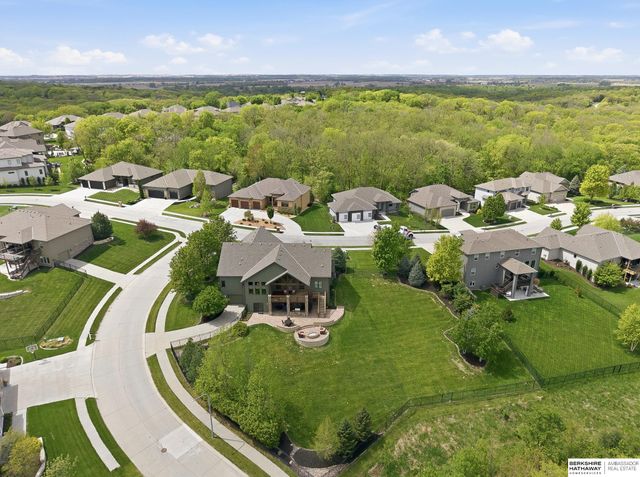 5823 S 238th Street, Elkhorn, NE 68022