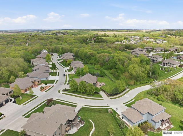 5823 S 238th Street, Elkhorn, NE 68022