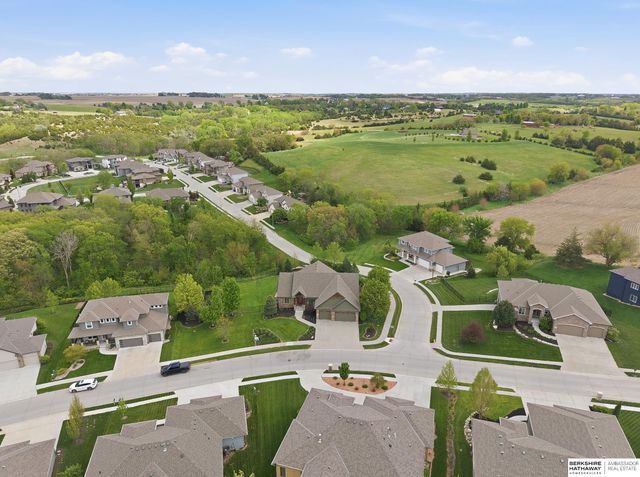 5823 S 238th Street, Elkhorn, NE 68022