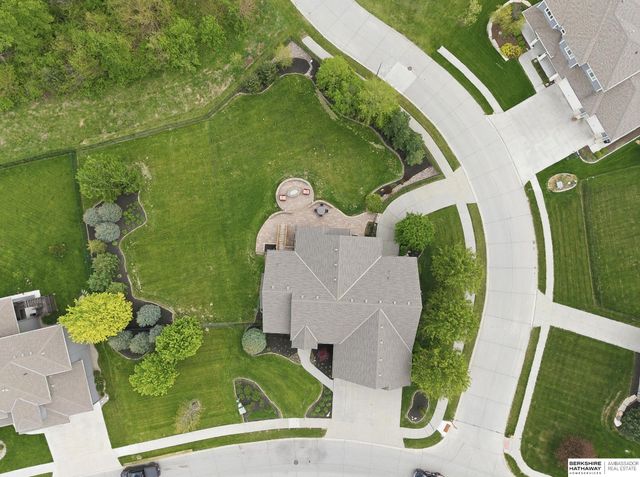 5823 S 238th Street, Elkhorn, NE 68022