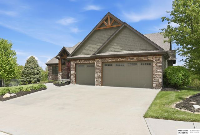 5823 S 238th Street, Elkhorn, NE 68022