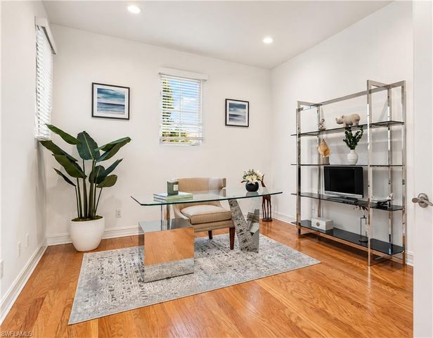 4840 Boulevard CT, Naples, FL 34103