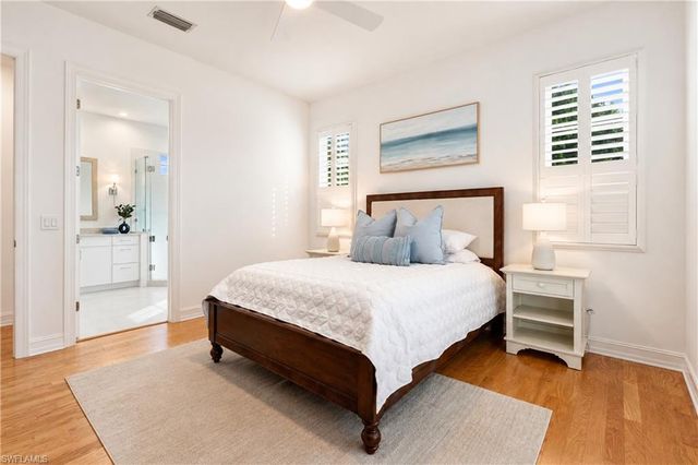 4840 Boulevard CT, Naples, FL 34103