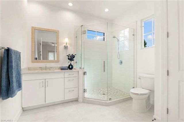 4840 Boulevard CT, Naples, FL 34103