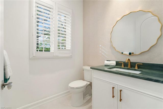 4840 Boulevard CT, Naples, FL 34103