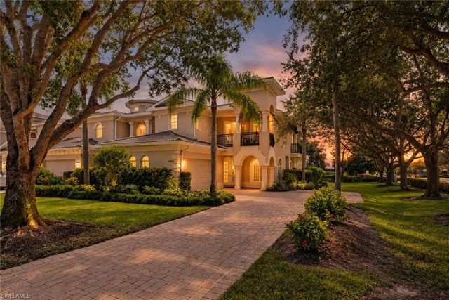 4840 Boulevard CT, Naples, FL 34103