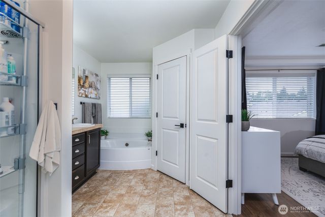 1945 71st Avenue SE, Tumwater, WA 98501