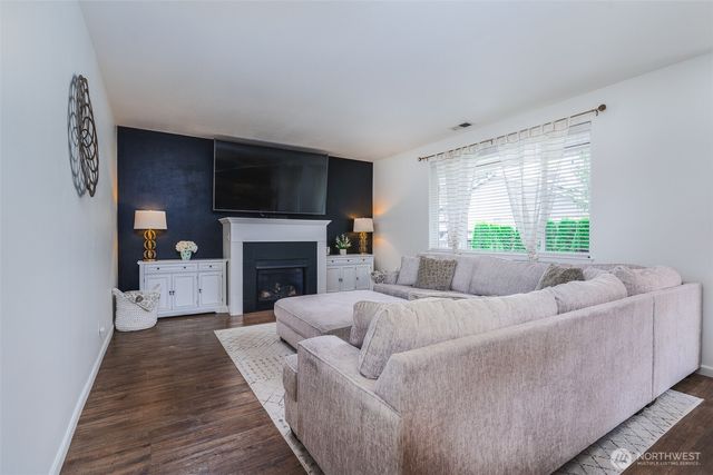 1945 71st Avenue SE, Tumwater, WA 98501